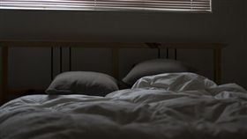 臥房、房間、睡覺示意圖／pixabay