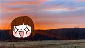 日落,奇景,夕陽,日暈,幻日現象,鏢靶,加拿大,大自然,氣象,解釋,　圖／翻攝自推特