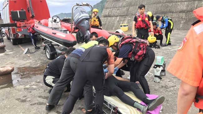 瑞芳潛水客飄外海…救起已無生命跡象