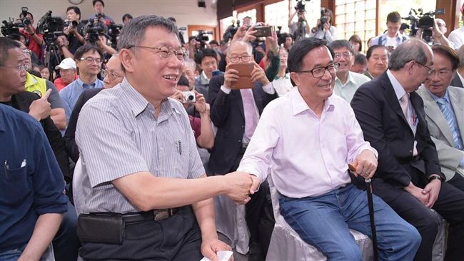 扁柯同台哽咽　柯文哲自爆是這原因…