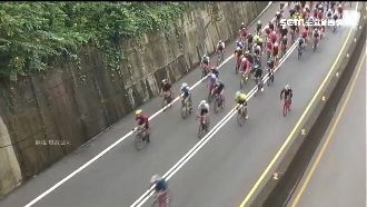 百輛單車團練　騎上快車道擋車挨轟