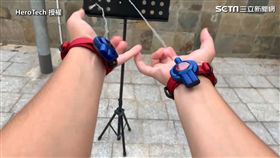 
網紅自製「蜘蛛人噴射器」　能吐絲、黏牆、拉倒琴譜架