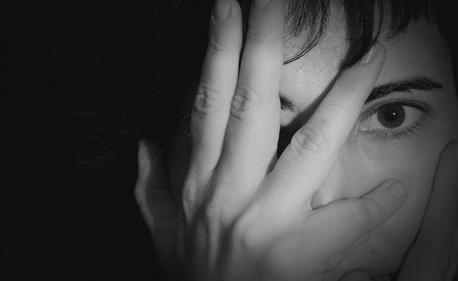 「做鬼拖住妳」油漆工偷吃強逼元配…