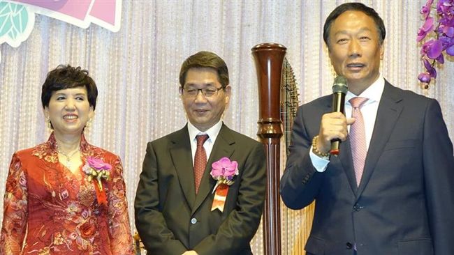 接任鴻海董座？「錢媽媽」黃秋蓮是誰