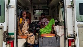 印度,氣旋,撤離,庇護所,政府,逃難、

推特