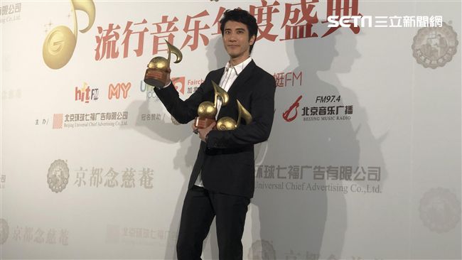王力宏迎43歲擒3獎：最棒生日禮物