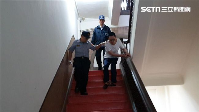 延押沒意見　王景玉莫名腿軟差點跌倒