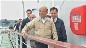 行政院長蘇貞昌7日前往馬祖視察「購建新台馬輪綜合規劃案」辦理情形。（圖／行政院提供）