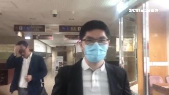 遭控下藥性侵　整形名醫狼狽模樣曝光