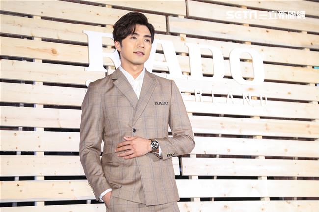 賀軍翔出席手錶新品發表活動並分享先前主演《賴貓的獅子倒影》的拍攝心得。（記者林士傑/攝影）