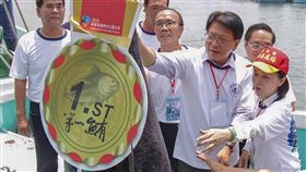 屏東黑鮪魚觀光季4日揭幕 晚會大馬歌手壓軸2019屏東黑鮪魚文化觀光季4日將在東港東隆宮廟埕舉辦開幕晚會，屏東縣政府同時推出東港2天1夜小旅行，邀請國內外遊客前往體驗漁港民俗風采。（屏東縣政府提供）中央社記者郭芷瑄傳真 108年5月3日