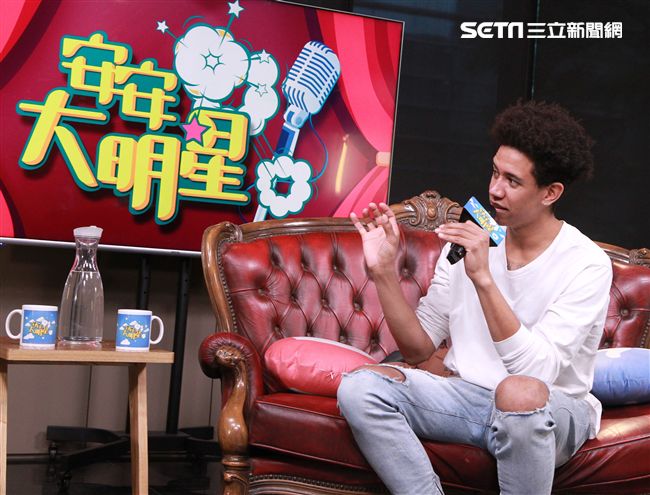 路易士安安大明星。（記者邱榮吉/攝影）