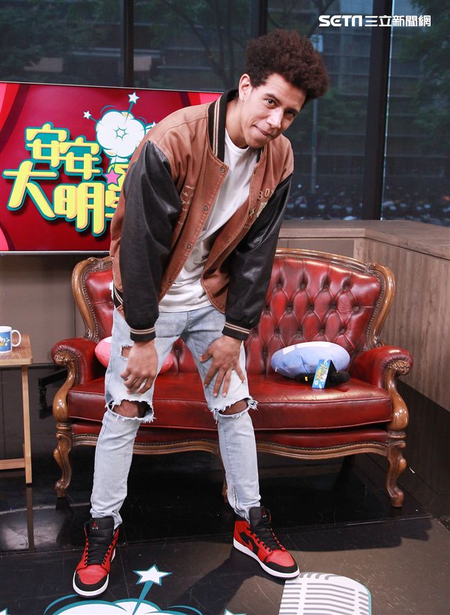 路易士安安大明星。（記者邱榮吉/攝影）
