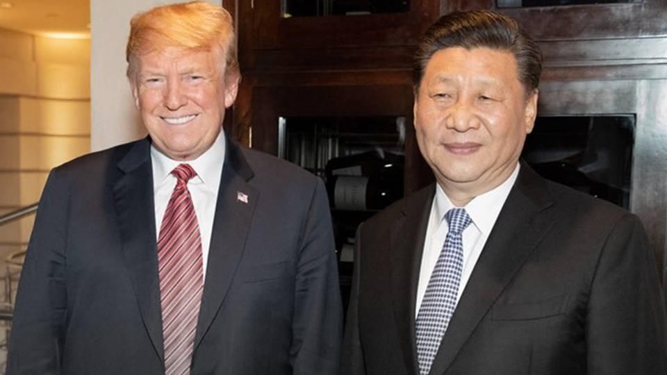 美國總統川普（左）表示，預計幾週後將與中國國家主席習近平（右）在韓國會面。（圖／翻攝自Donald J. Trump臉書）