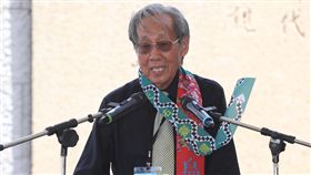 綠島首批政治犯　蔡焜霖致詞憶往事國家人權博物館17日在白色恐怖綠島紀念園區正式揭牌成立，以「參加非法組織與散發傳單」罪名被判刑10年的政治受難者蔡焜霖回憶，1951年5月17日，他被送到綠島，也是這樣陽光燦爛的天氣。中央社記者吳翊寧綠島攝　107年5月17日