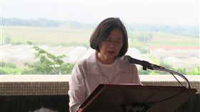 蔡英文總統9日下午視察「『高雄新市鎮開發為科學園區』進度。（圖／記者盧素梅攝）