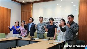 台灣護理產業工會呼籲衛福部負起責任，積極作為改善護理血汗勞動環境。（圖／台灣護理產業工會提供）