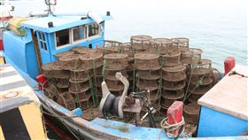 連江縣取締違法章魚籠 首波清除168具違法漁具連江縣政府展開全縣海域違法章魚籠清除作業，首波於北竿高登海域清除168具違法章魚籠。（連江縣政府提供）中央社　108年5月9日