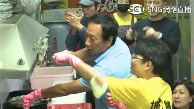昔罵博士雞排浪費資源　郭台銘大轉彎