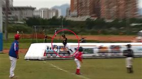  紅到國外！台灣7歲球員美技沒收滿貫砲　再揮全壘打灌4分 （竹風少年、陳韋宇 圖／翻攝自MINI Baseball Taiwan臉書