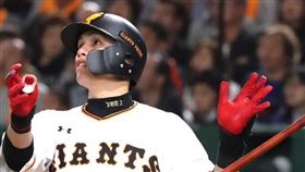 陽岱鋼生涯第二度直擊東京巨蛋外野看板。（圖／翻攝自讀賣巨人台灣粉絲團）