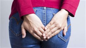 屁股,放屁,憋屁,屁股痛（圖／翻攝自推特）達志影像