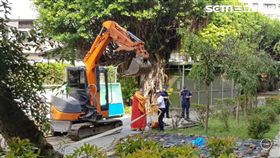 台北市萬華區某國中校園竟有穿著日據時代的男性白骨（讀者提供）