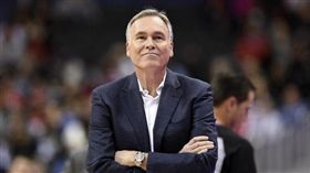 NBA／餅皇練外線？火箭總仔想殺人
NBA,休士頓火箭,Mike D’Antoni,Clint Capela,餅皇
翻攝自推特