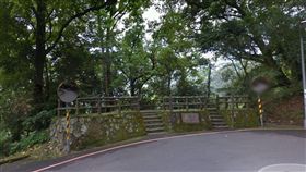 台北,北投,大屯瀑布,觀瀑台,老婦,疑似墜落。翻攝自GoogleMap