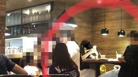 奧客,服務生,吊燈,客訴,香港（圖／翻攝自西客之道 臉書）