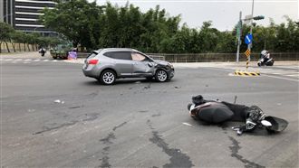 才吃完母親節大餐　騎士遭酒駕男撞飛