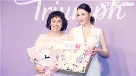 張榕容首度與張媽媽同台。