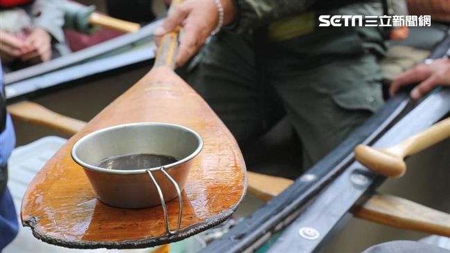 船槳送現煮咖啡　釧路川源獨木舟漂流