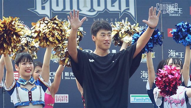 中職／橫掃中信！桃猿主場超威十連勝