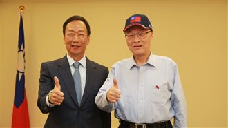 何時吳郭會？吳敦義進電梯前冒答案…