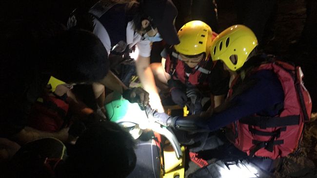 旗津「恐怖海域」！1人下海竟卡在…