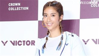 羽球場搬進101？女神秀超狂混搭風