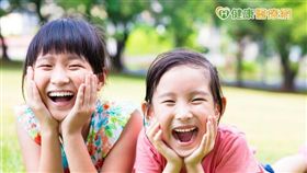 據統計，台灣兒童齲齒遠超出世界平均的1.67顆，衛福部也曾公布我國兒童齲齒指數高達2.5顆，三歲兒齲齒率高達61％、六歲童高達79％，齲齒程度令人堪憂。