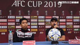 ▲航源FC教練洪懷慶與球員徐翊。（圖／記者林辰彥攝影）