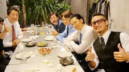 安倍晉三迷上天團！吃披薩直呼很開心