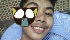  蟑螂,小強,合拍,挑戰,社群,臉書,復仇者聯盟,薩諾斯,　圖／翻攝自臉書