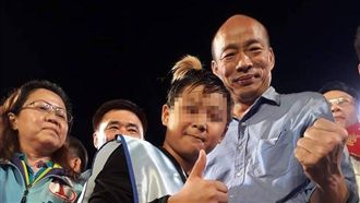 小韓粉現身議會！網質疑：不用上課？