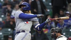 ▲小葛雷諾（Vladimir Guerrero Jr.）歷經55個打席敲出大聯盟生涯首轟。（圖／美聯社／達志影像）