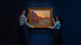 莫內著名的「乾草堆」系列畫作，成交價打破莫內作品最高價紀錄。（圖／翻攝自Sothebys推特）