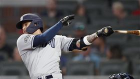 ▲馬查多（Manny Machado）重返洛杉磯夯柯蕭2分砲。（圖／美聯社／達志影像）