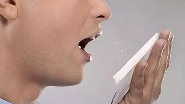 痰4種色曝病因　醫：「這種」最危險