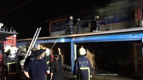 苗栗,火警,老翁,火窟,後龍,惡火（圖／翻攝畫面）