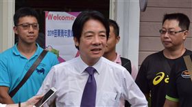 前行政院長賴清德16日到苗栗縣三義鄉西湖村與青年農民舉行座談會」前受訪。（圖／賴清德競選辦公室提供）