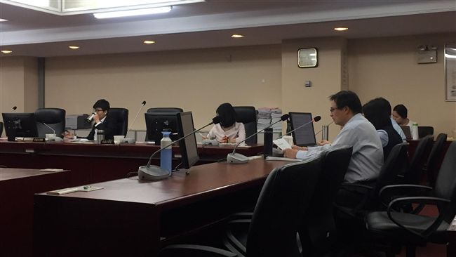 同婚伴侶註記落差　北市中央研議解決