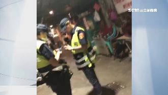 應召女拉客…警挨轟滑手機！分局澄清